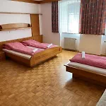 Ledererwirt Hotel *