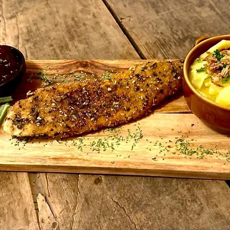 Ledererwirt Szálloda *