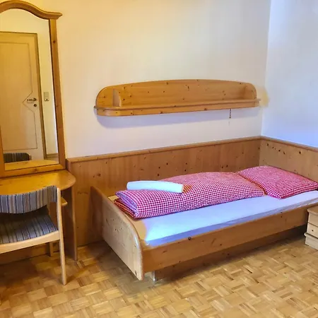 Ledererwirt Hotell *