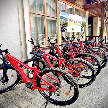 Ledererwirt Szálloda *