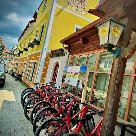 Ledererwirt Szálloda Sankt Lambrecht