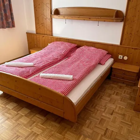 Szálloda Ledererwirt Sankt Lambrecht