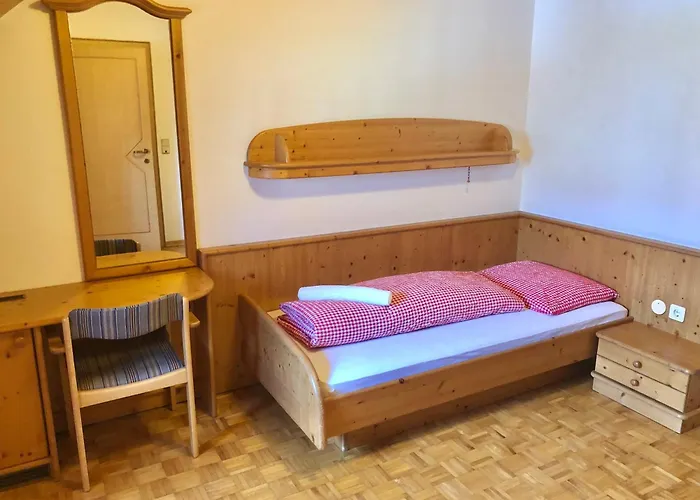 Ledererwirt 酒店 *