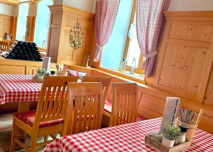 Ledererwirt 酒店 *